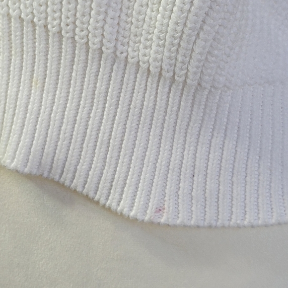 Forever 21 Ivory Cable Knit Sweater Size Small - Picture 6 of 10